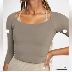 Gym Shark Elevate 3/4 Sleeve Crop Top in Brushed Brown
